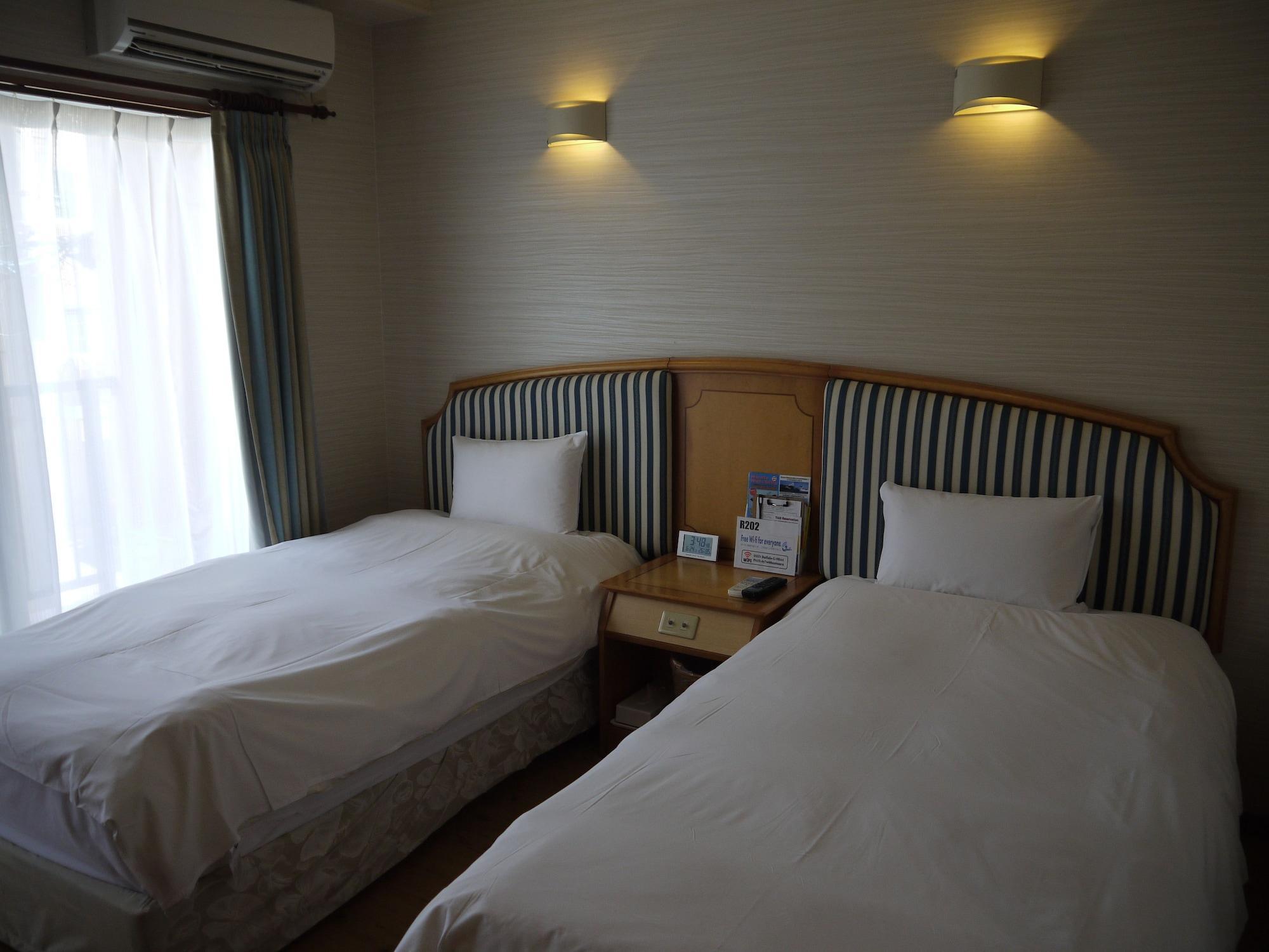 Seaside Hotel The Beach Chatan Eksteriør bilde